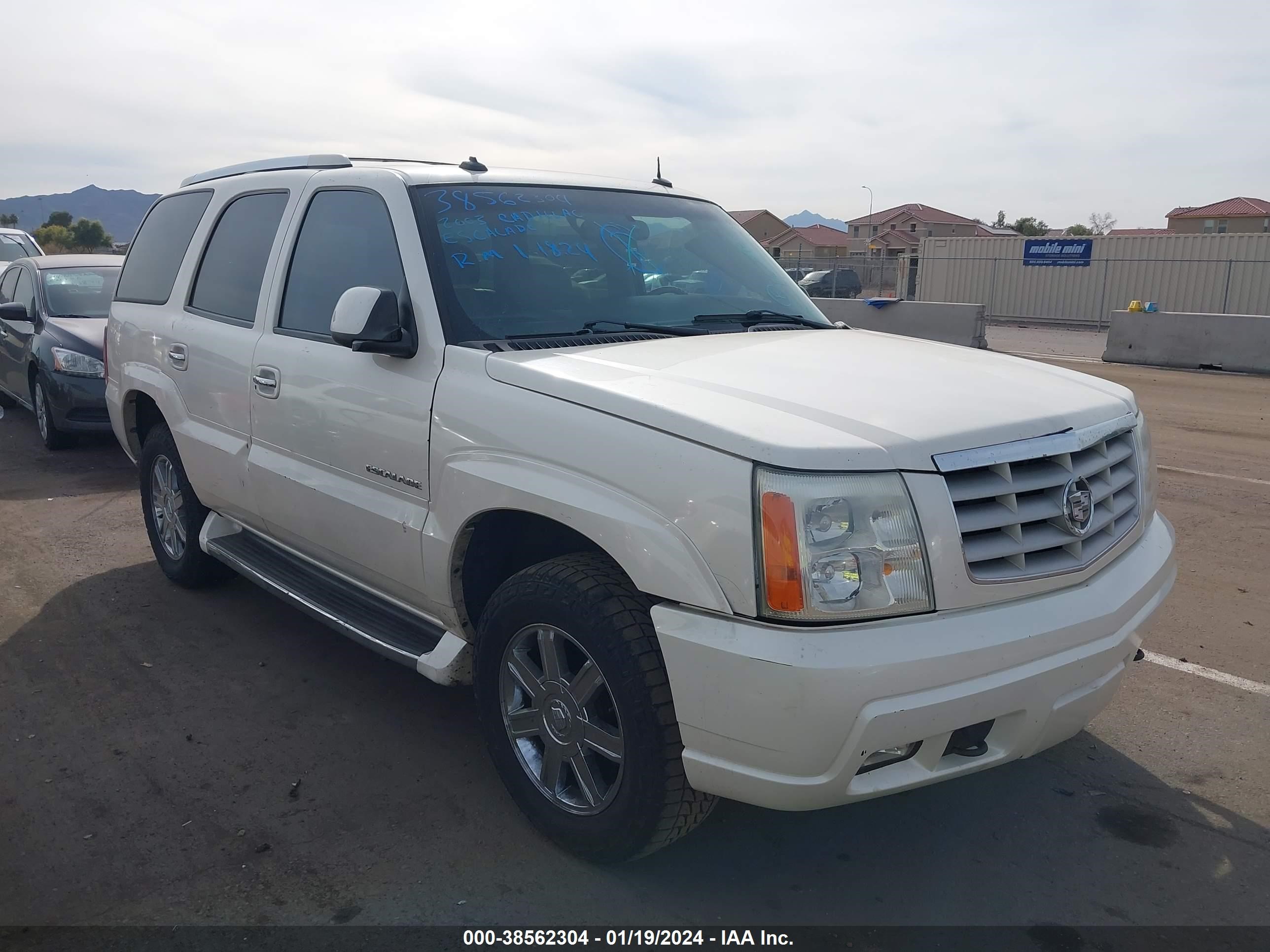 CADILLAC ESCALADE 2003 1gyek63n83r162298