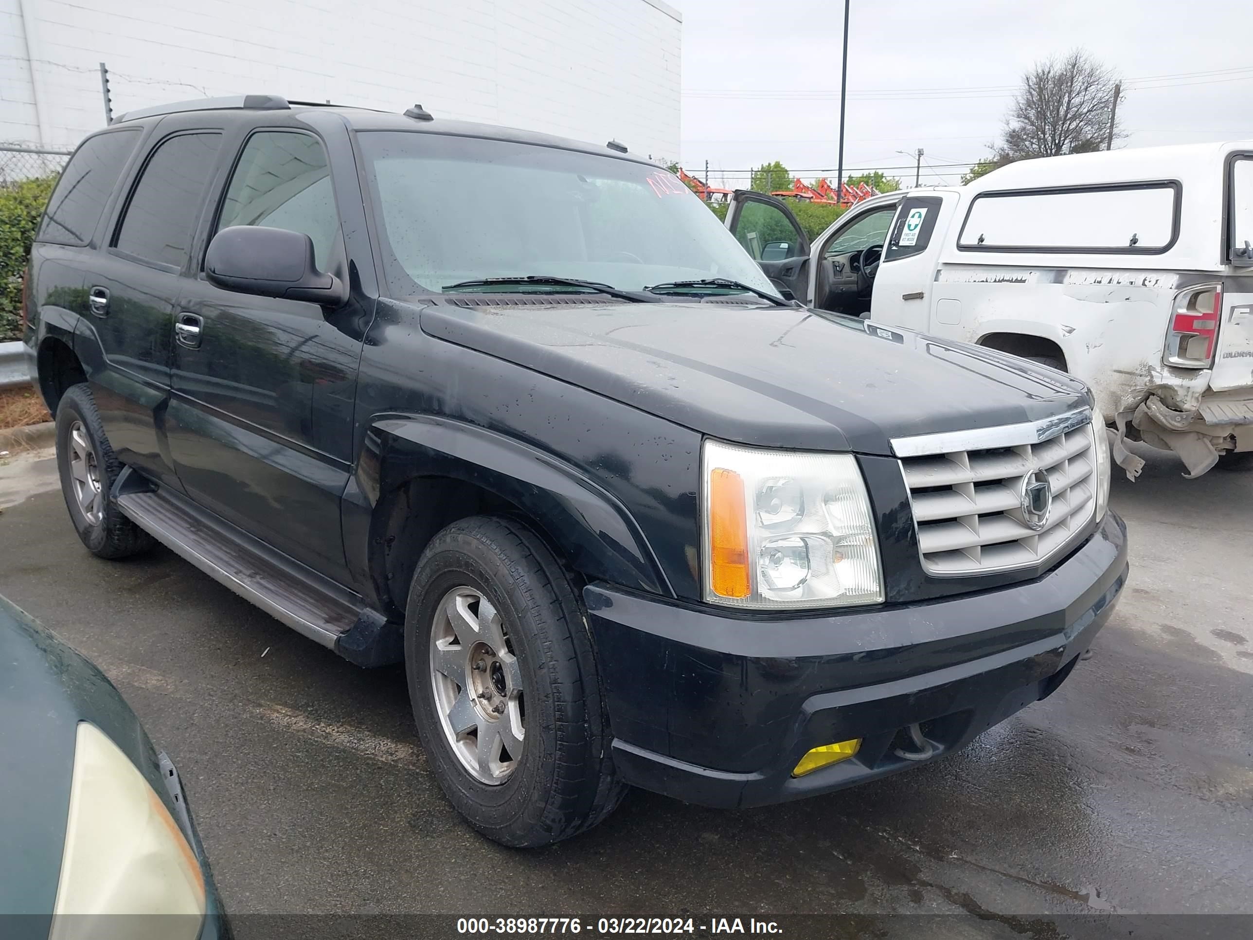 CADILLAC ESCALADE 2003 1gyek63n83r302429