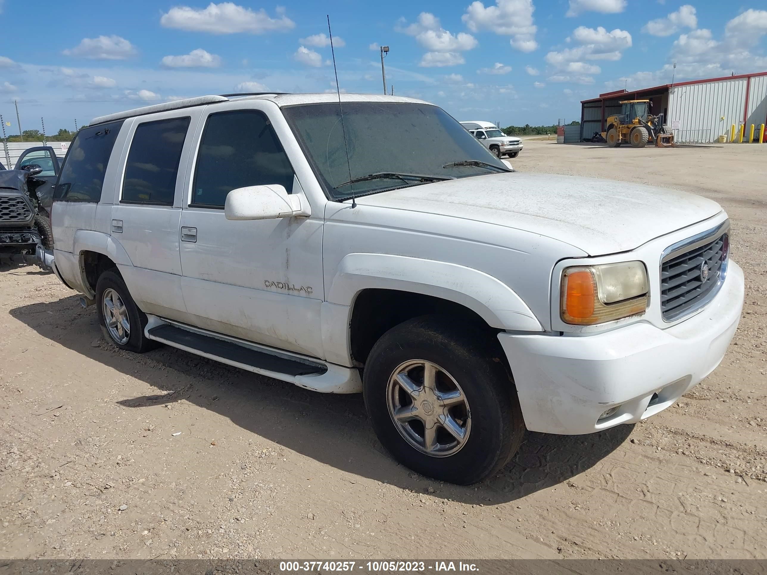 CADILLAC ESCALADE 2000 1gyek63r7yr187302