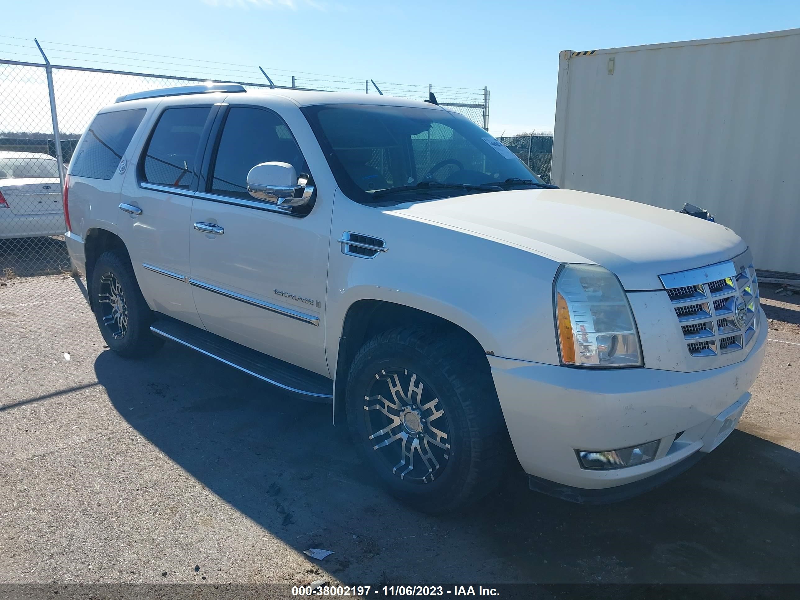 CADILLAC ESCALADE 2009 1gyfk13239r101673