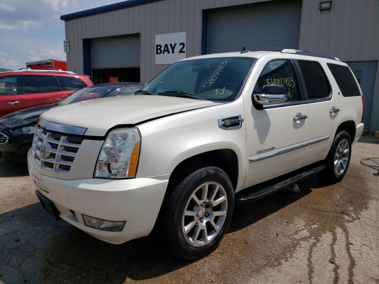 CADILLAC ESCALADE 2009 1gyfk43519r290996