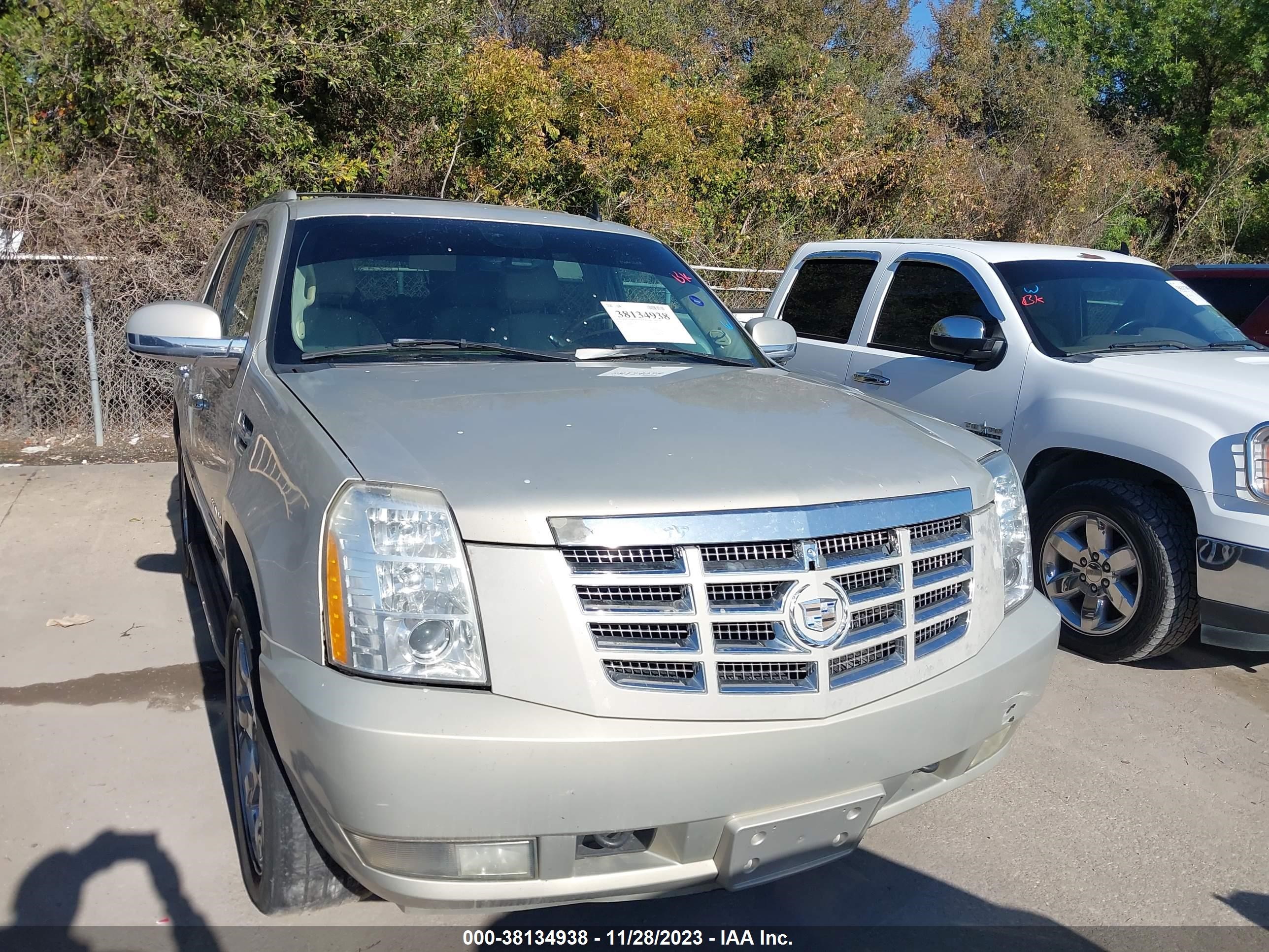 CADILLAC ESCALADE 2008 1gyfk63868r141553