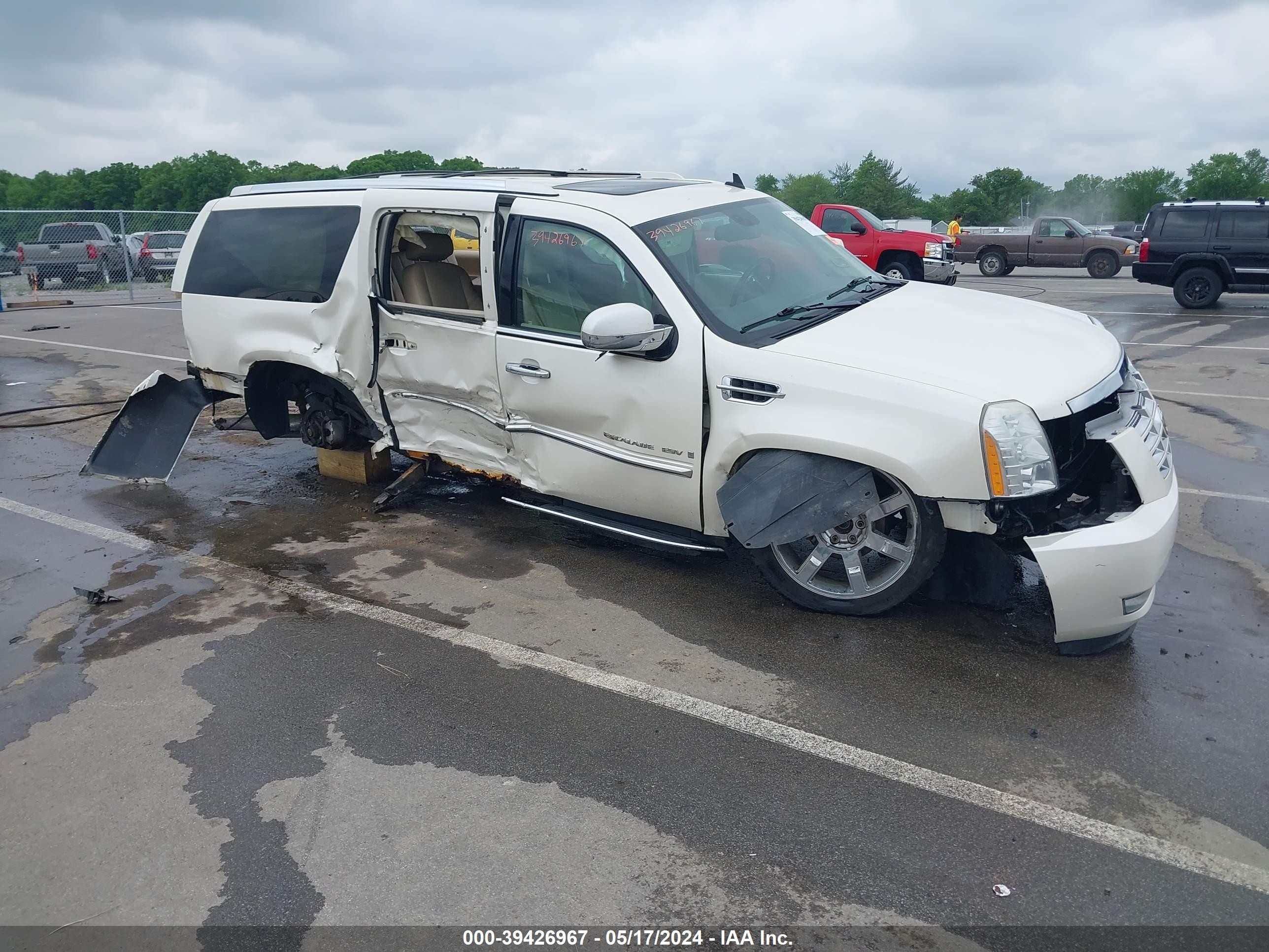 CADILLAC ESCALADE 2008 1gyfk668x8r226407