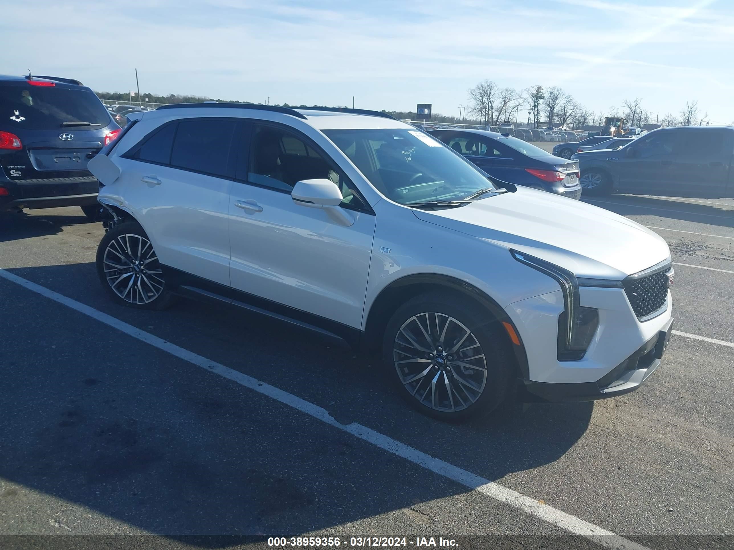 CADILLAC XT4 2024 1gyfzfr42rf123151