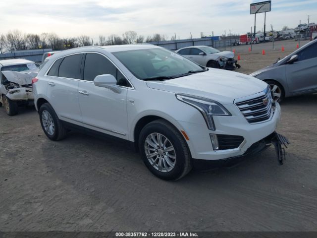 CADILLAC XT5 2018 1gyknars0jz215647