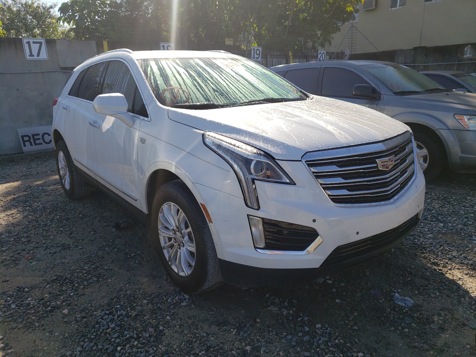 CADILLAC XT5 2018 1gyknars0jz236661