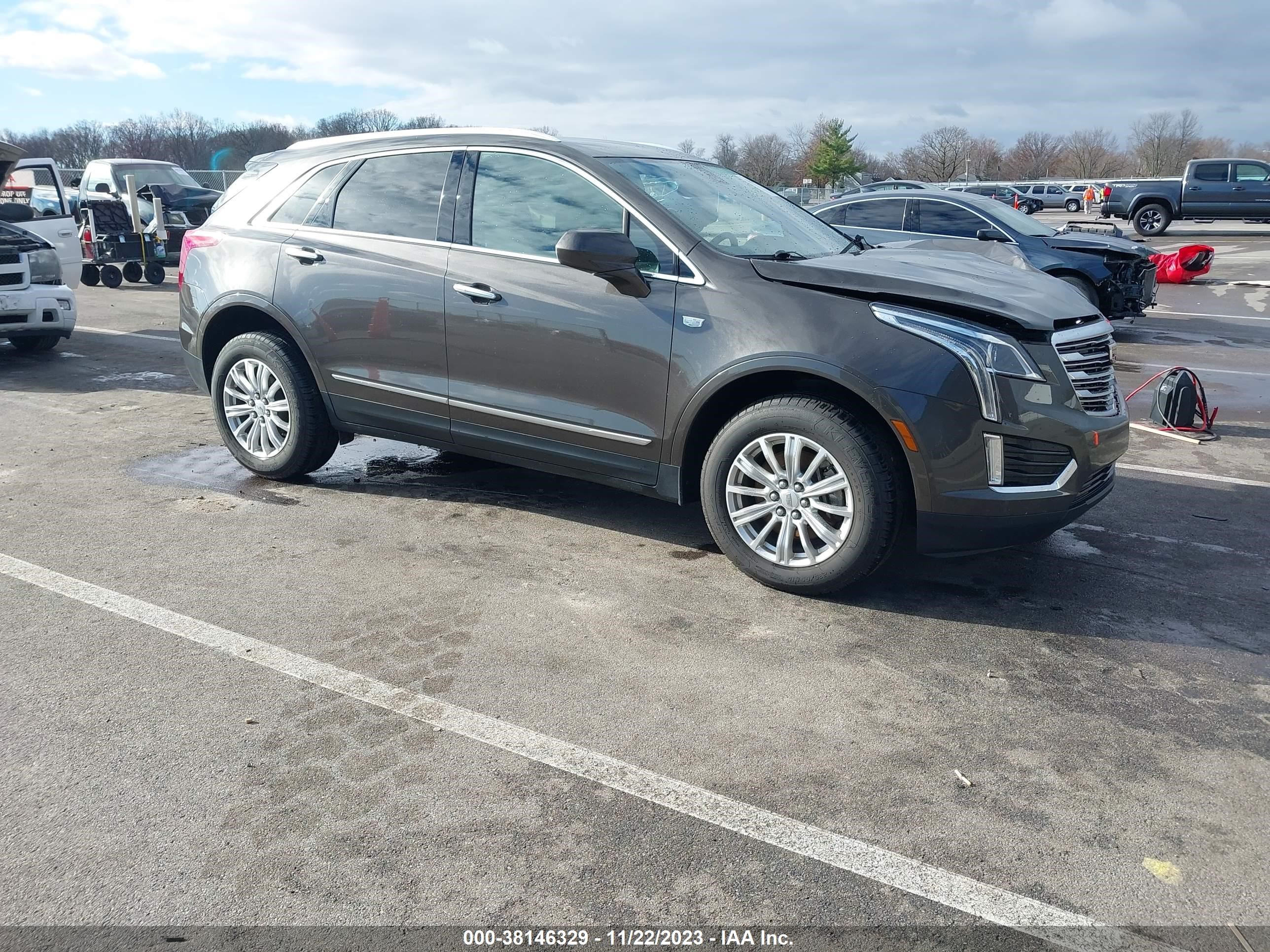 CADILLAC XT5 2019 1gyknars1kz167707