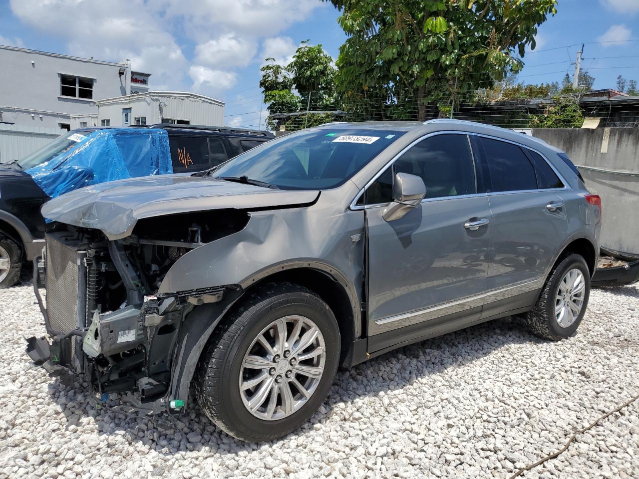 CADILLAC XT5 2018 1gyknars3jz219028