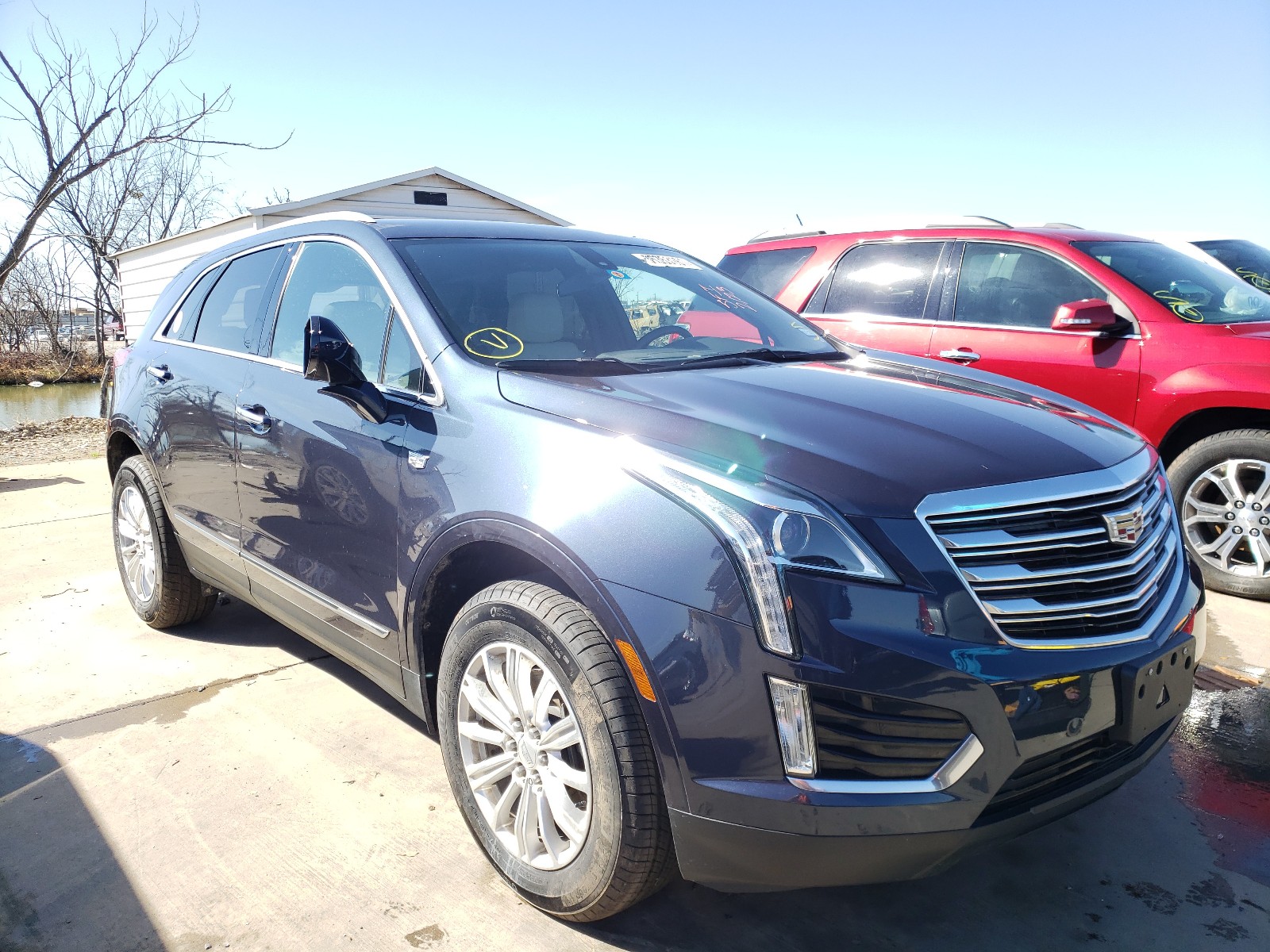 CADILLAC XT5 2018 1gyknars3jz222494