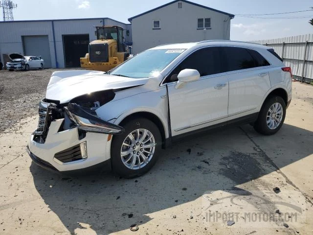 CADILLAC XT5 2018 1gyknars3jz239411