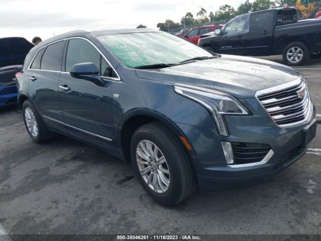 CADILLAC XT5 2019 1gyknars4kz212557