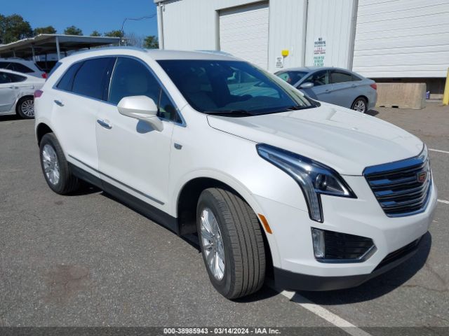 CADILLAC XT5 2019 1gyknars7kz178162