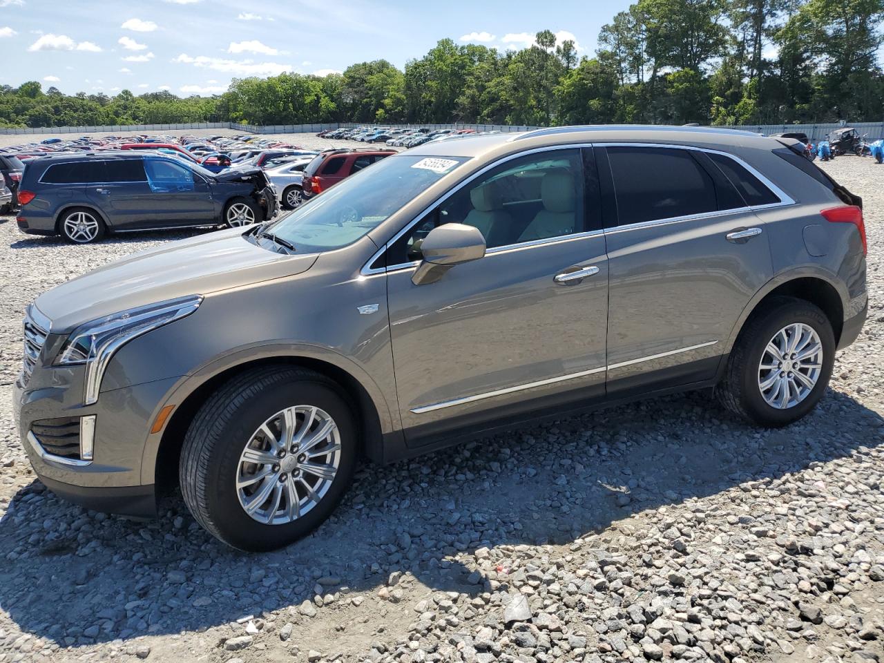 CADILLAC XT5 2019 1gyknars7kz256388