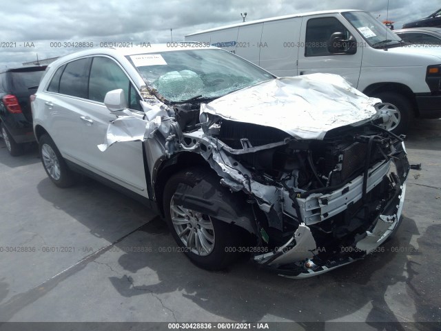 CADILLAC XT5 2017 1gyknars8hz252097