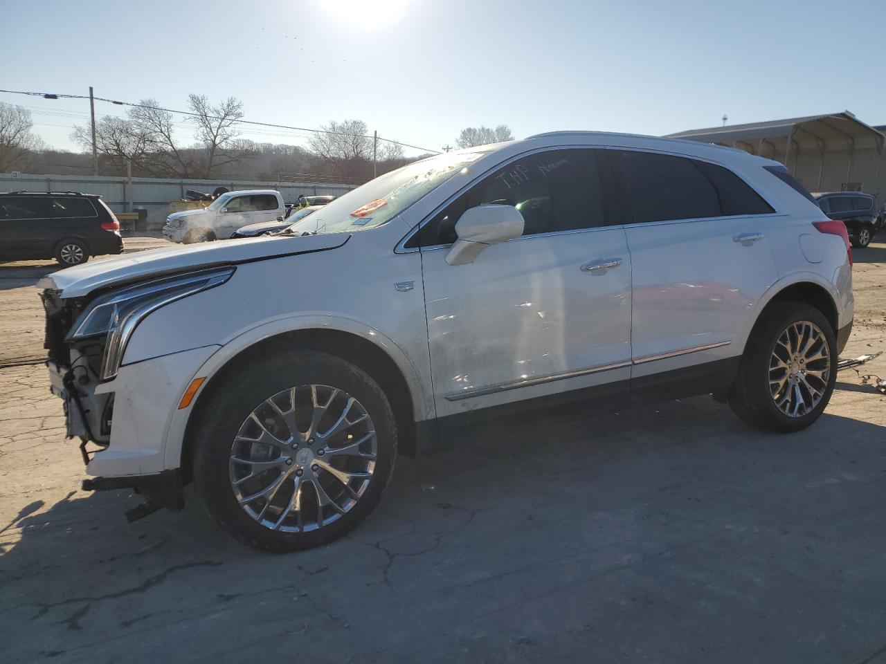 CADILLAC XT5 2017 1gyknars9hz150047