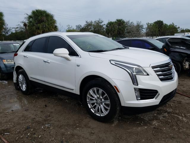 CADILLAC XT5 2019 1gyknars9kz169656