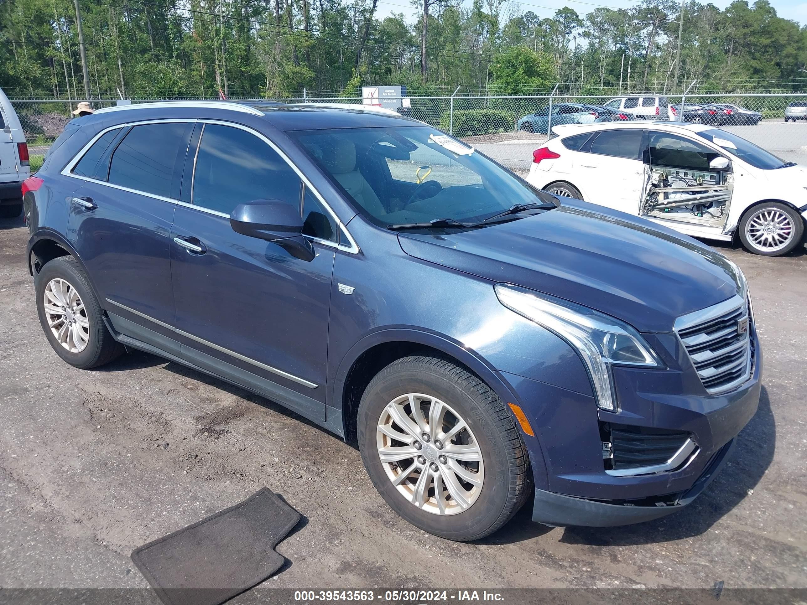 CADILLAC XT5 2018 1gyknarsxjz194628