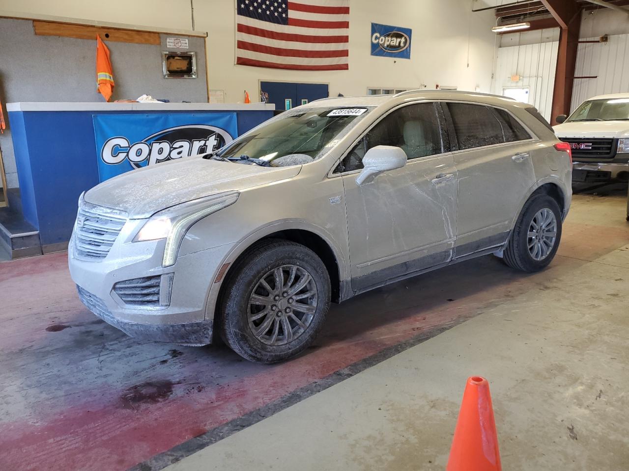 CADILLAC XT5 2017 1gyknbrs3hz102176