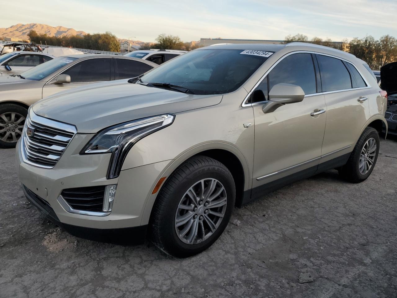 CADILLAC XT5 2017 1gyknbrs4hz136031