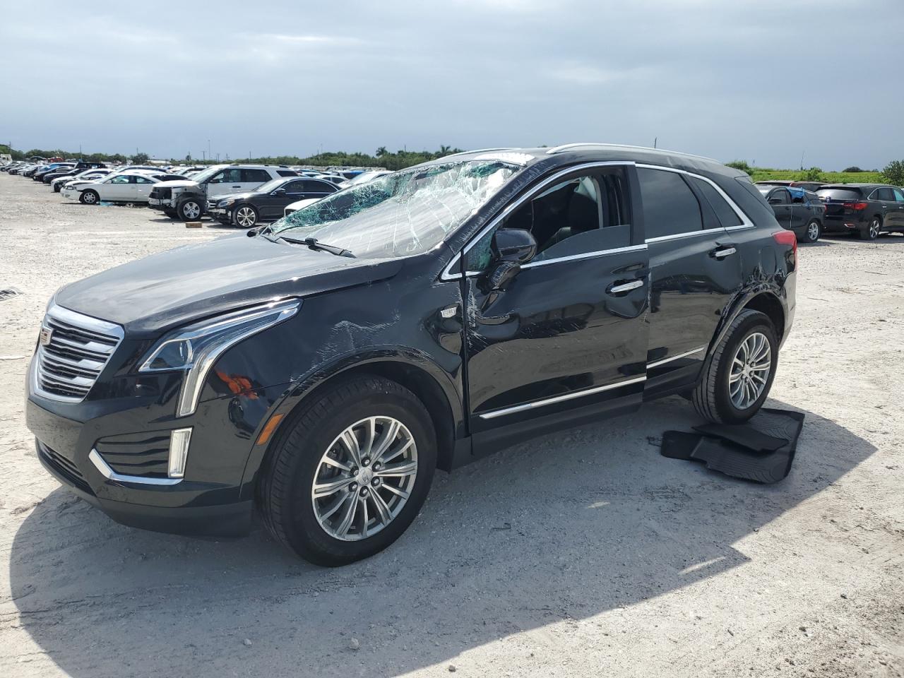 CADILLAC XT5 2018 1gykncrs2jz248421