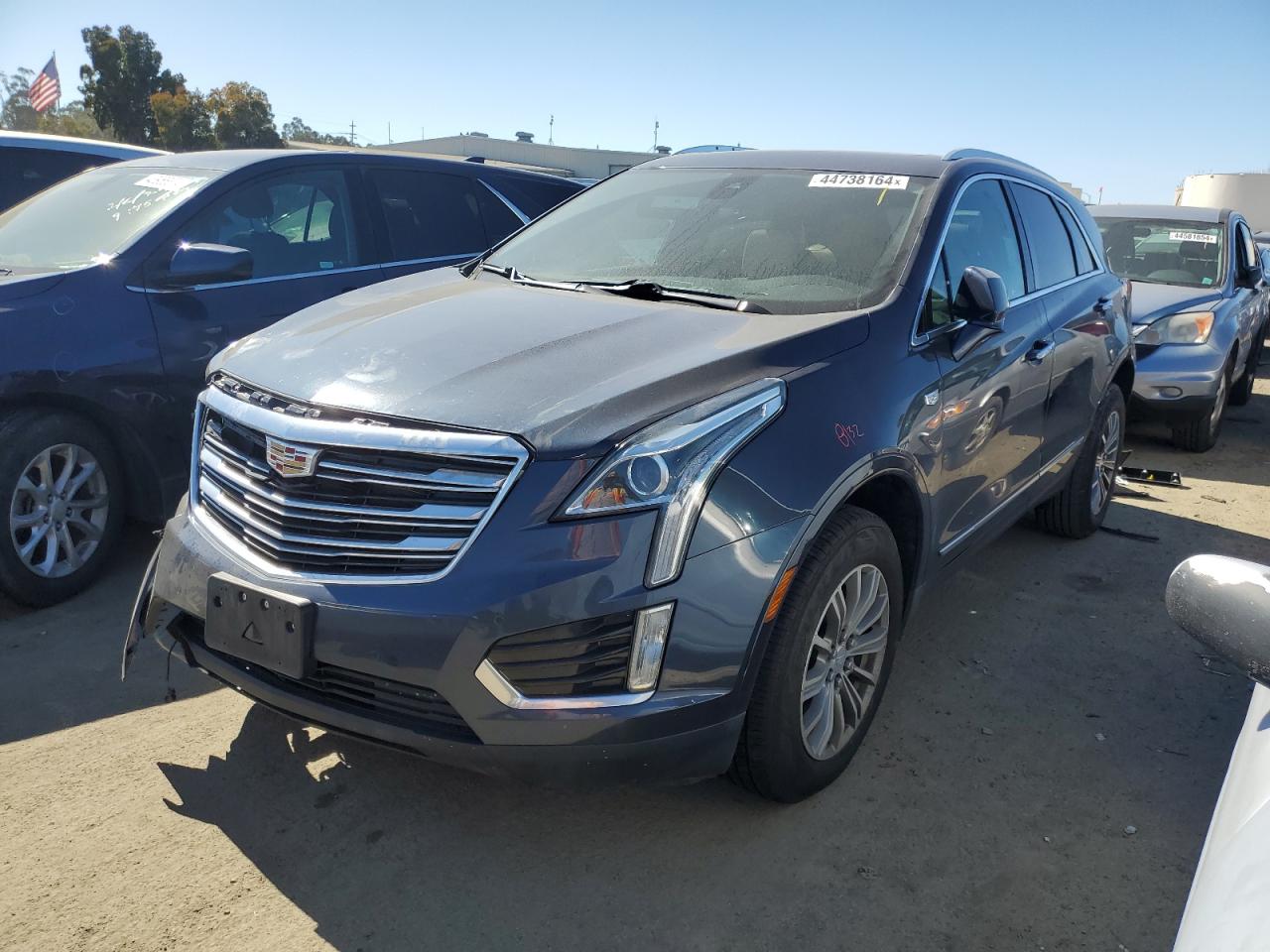 CADILLAC XT5 2018 1gykncrs8jz137095