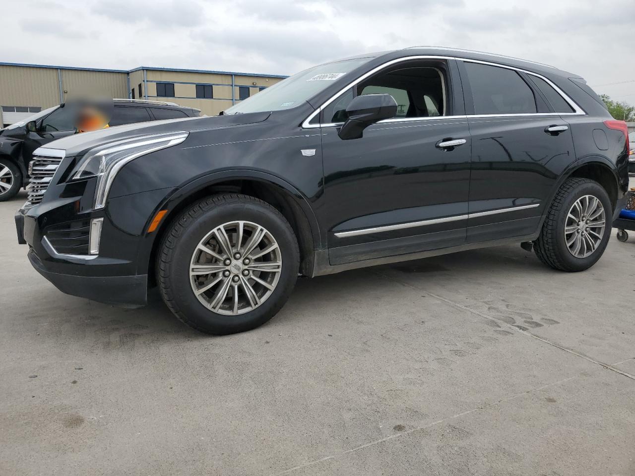 CADILLAC XT5 2018 1gykncrs8jz235348