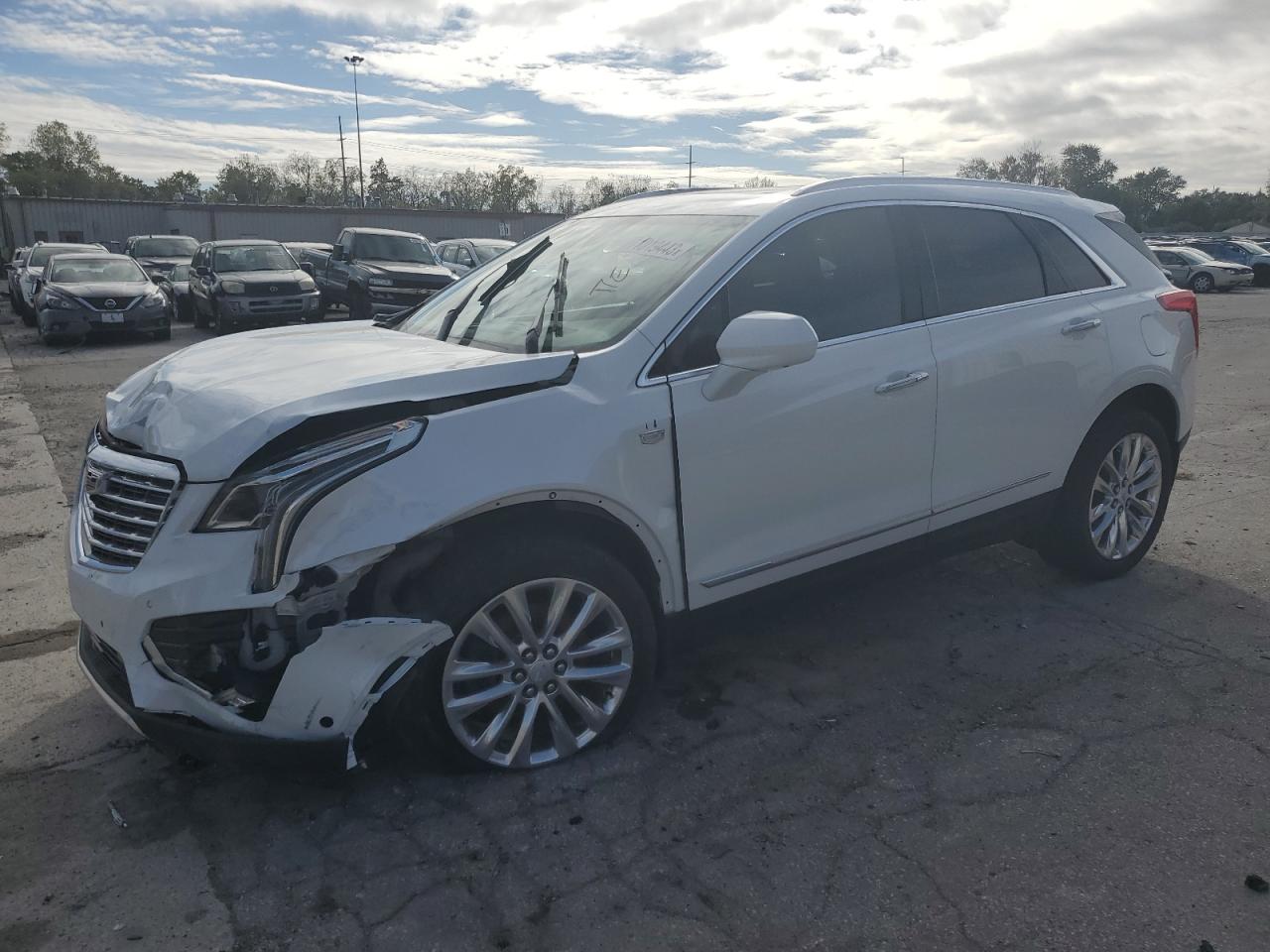 CADILLAC XT5 2017 1gyknfrs1hz159578