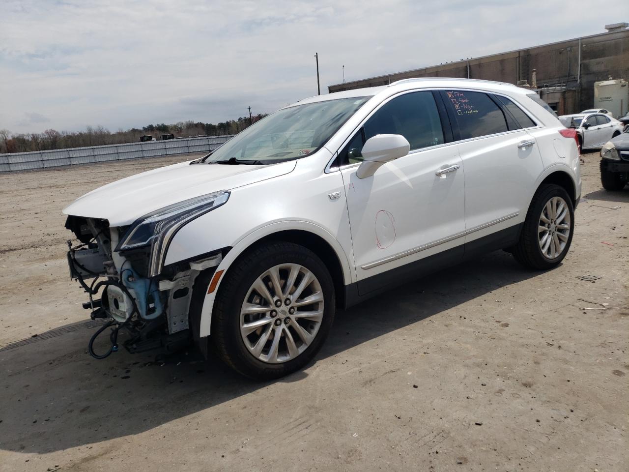 CADILLAC XT5 2017 1gyknfrsxhz270632