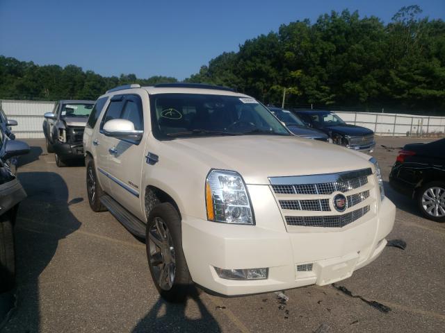 CADILLAC ESCALADE L 2011 1gys4bef1br343379