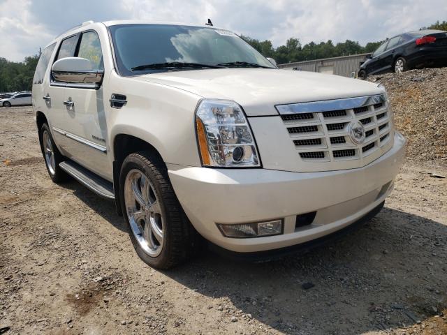 CADILLAC ESCALADE L 2011 1gys4bef4br143886