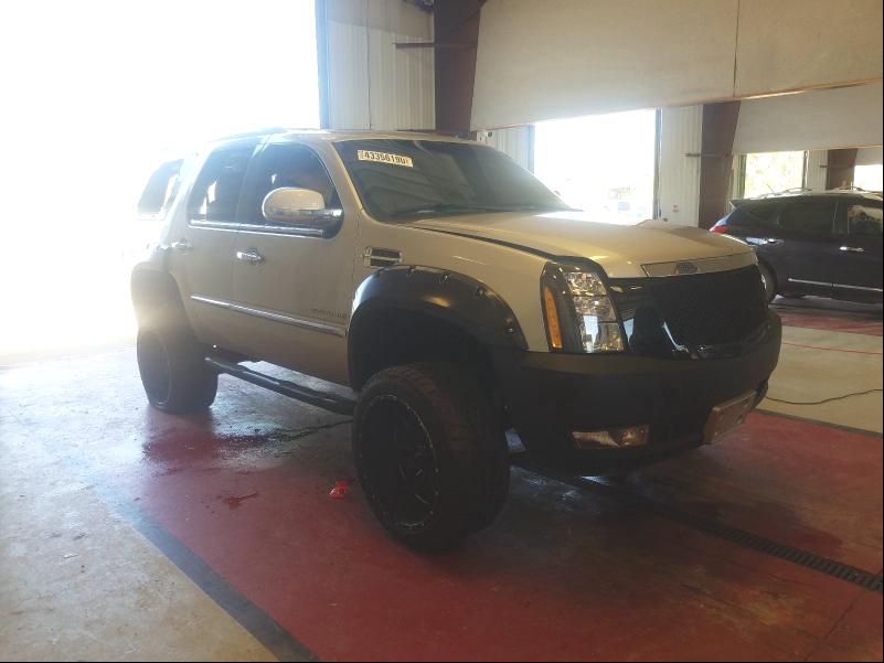 CADILLAC ESCALADE L 2011 1gys4bef5br391449