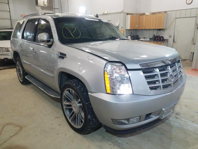 CADILLAC ESCALADE L 2011 1gys4bef9br286168