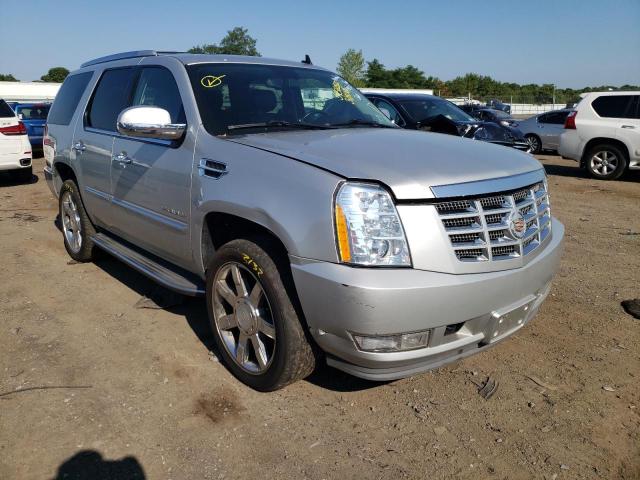 CADILLAC ESCALADE L 2011 1gys4bef9br318018