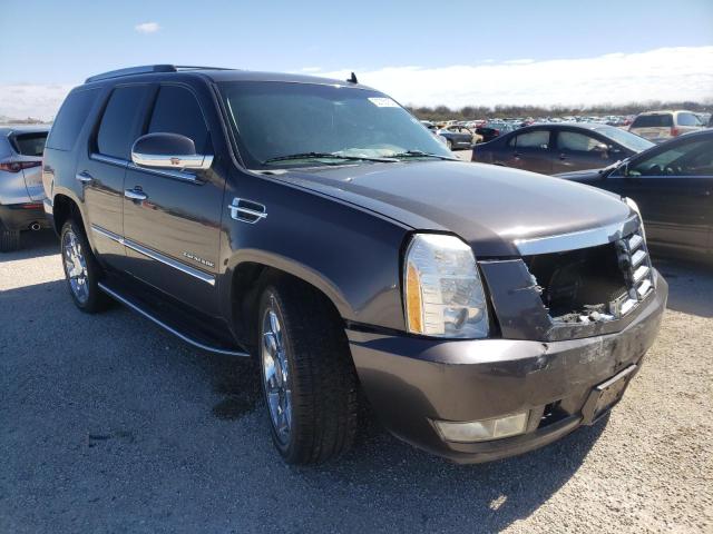 CADILLAC ESCALADE L 2011 1gys4befxbr237206