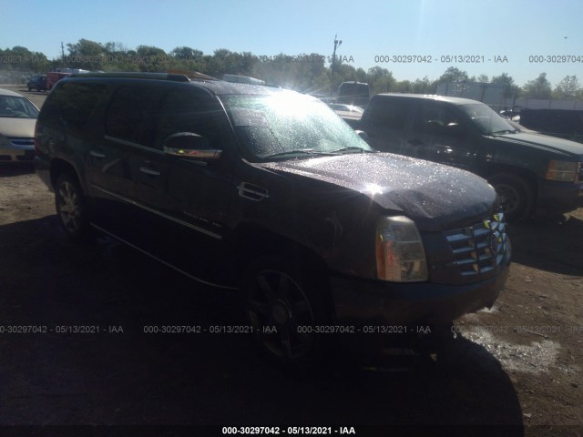 CADILLAC ESCALADE ESV 2011 1gys4hef9br162050