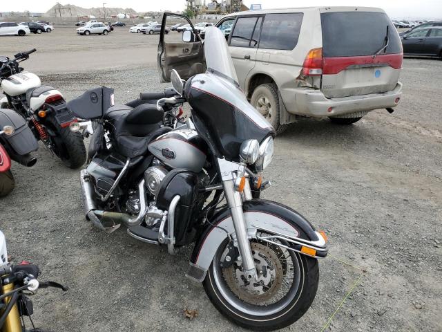 HARLEY-DAVIDSON FLHTCU 2010 1hd1fc410ab630225