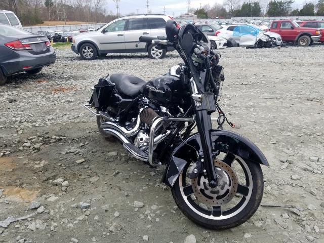 HARLEY-DAVIDSON FLHX 2010 1hd1kb415ab671150