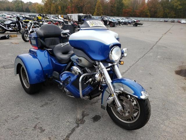 HARLEY-DAVIDSON TRIKE 2010 1hd1mam13ab851988