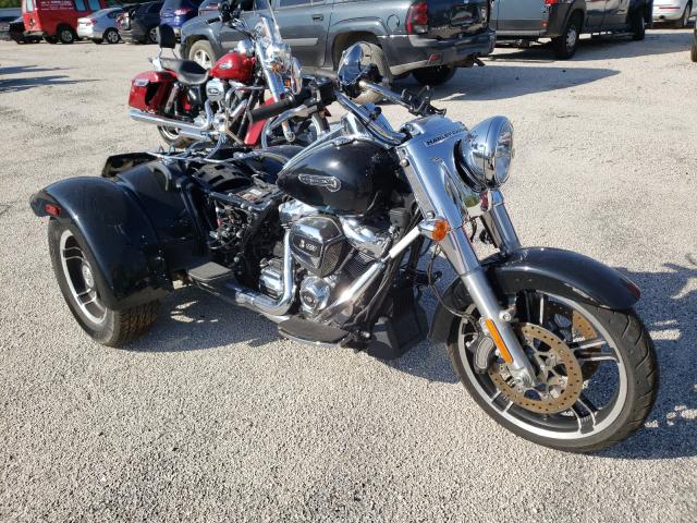 HARLEY-DAVIDSON FLRT FREE 2017 1hd1mcc13hb852730