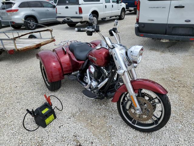 HARLEY-DAVIDSON FLRT FREE 2016 1hd1mcm17gb855045