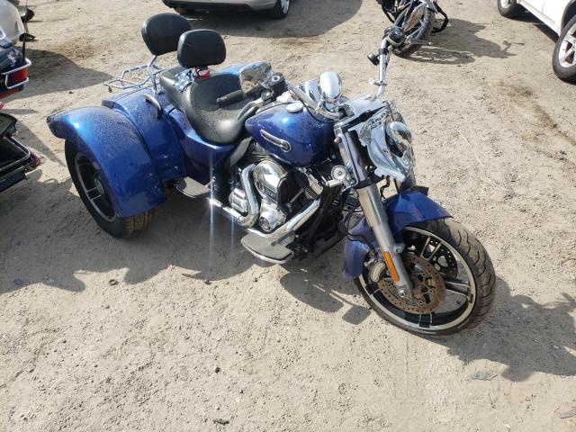 HARLEY-DAVIDSON FLRT FREE 2015 1hd1mcm1xfb854857