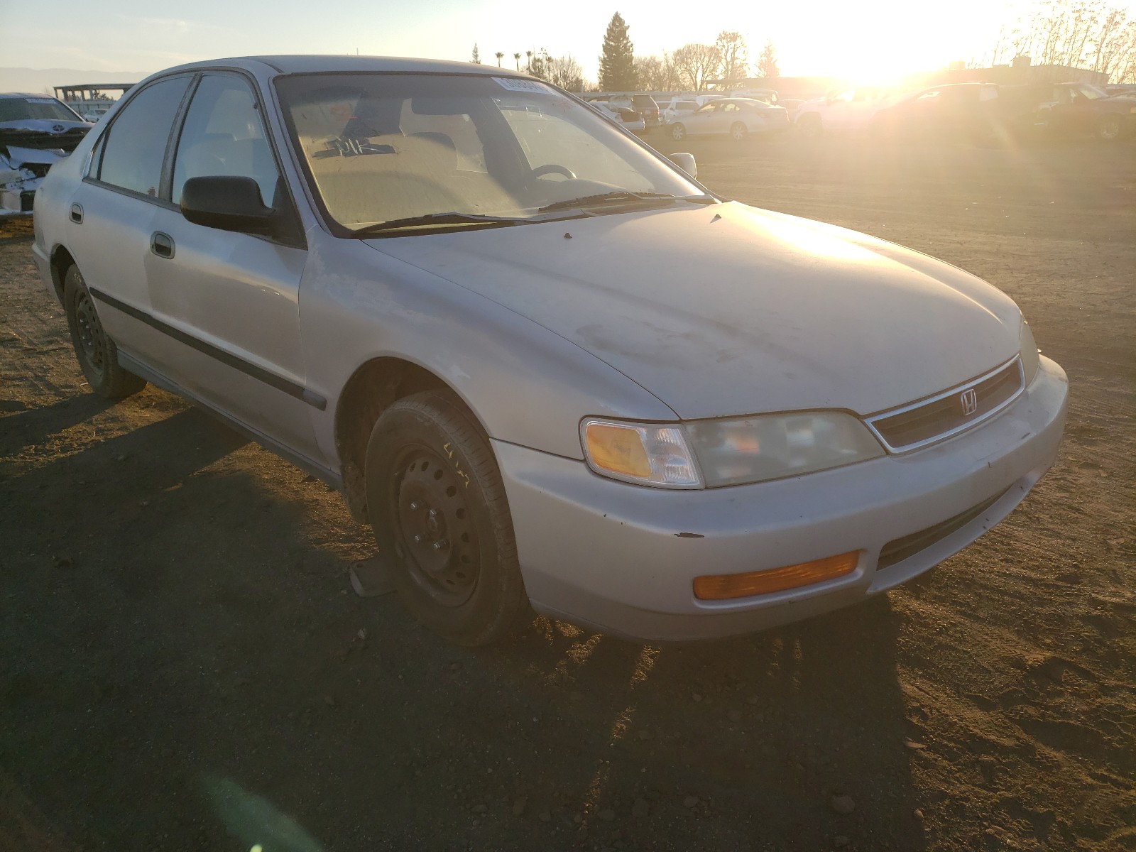 HONDA ACCORD DX 1996 1hgcd5526ta024103