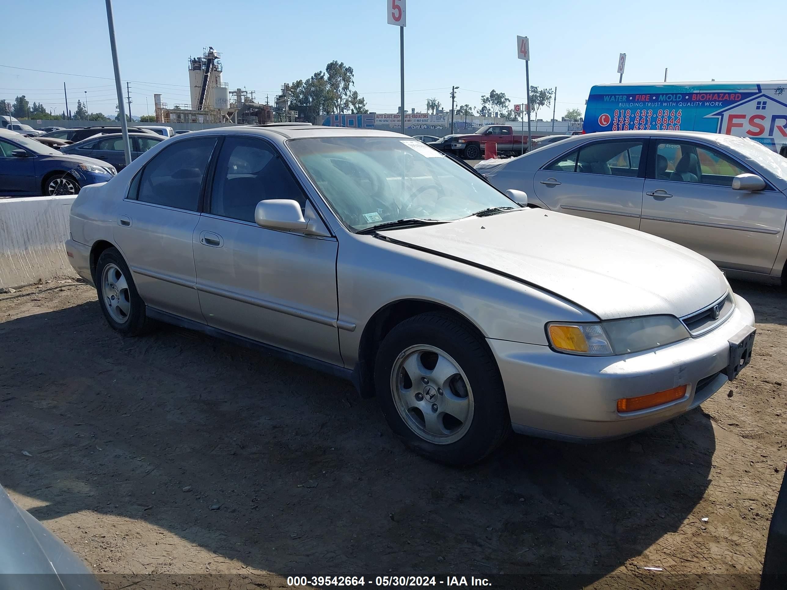 HONDA ACCORD 1997 1hgcd5604va099995