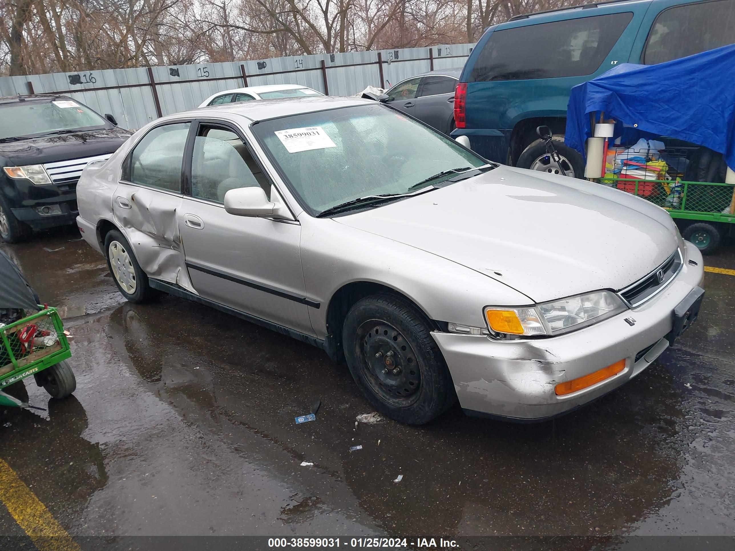 HONDA ACCORD 1996 1hgcd5630ta281166