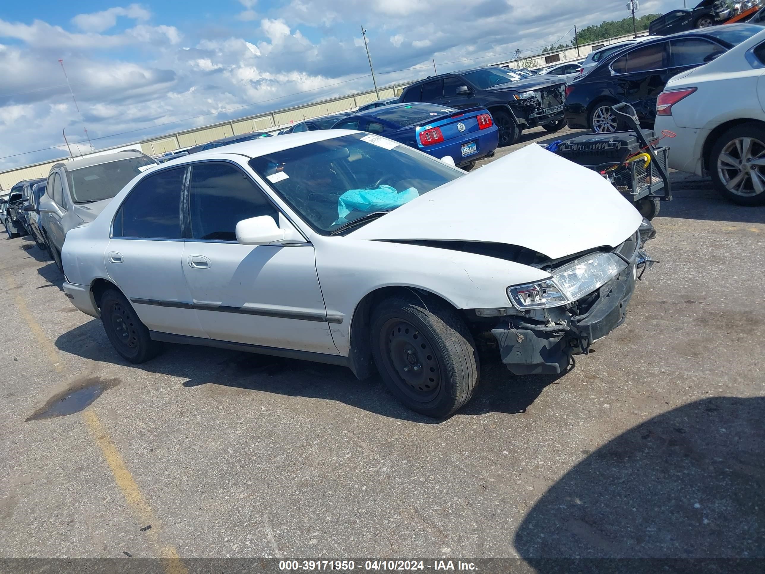 HONDA ACCORD 1996 1hgcd5636ta013755