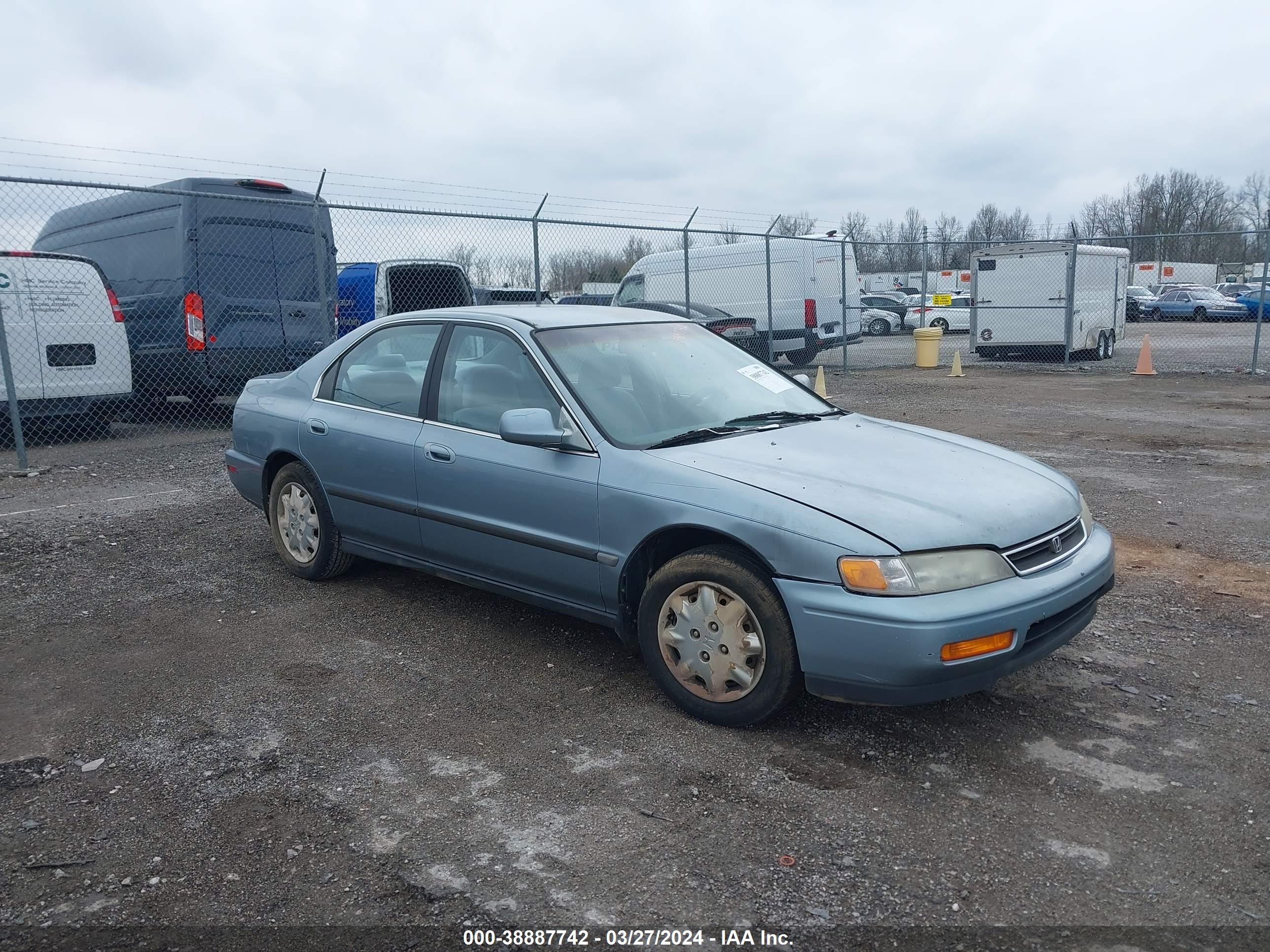 HONDA ACCORD 1996 1hgcd5638ta240106