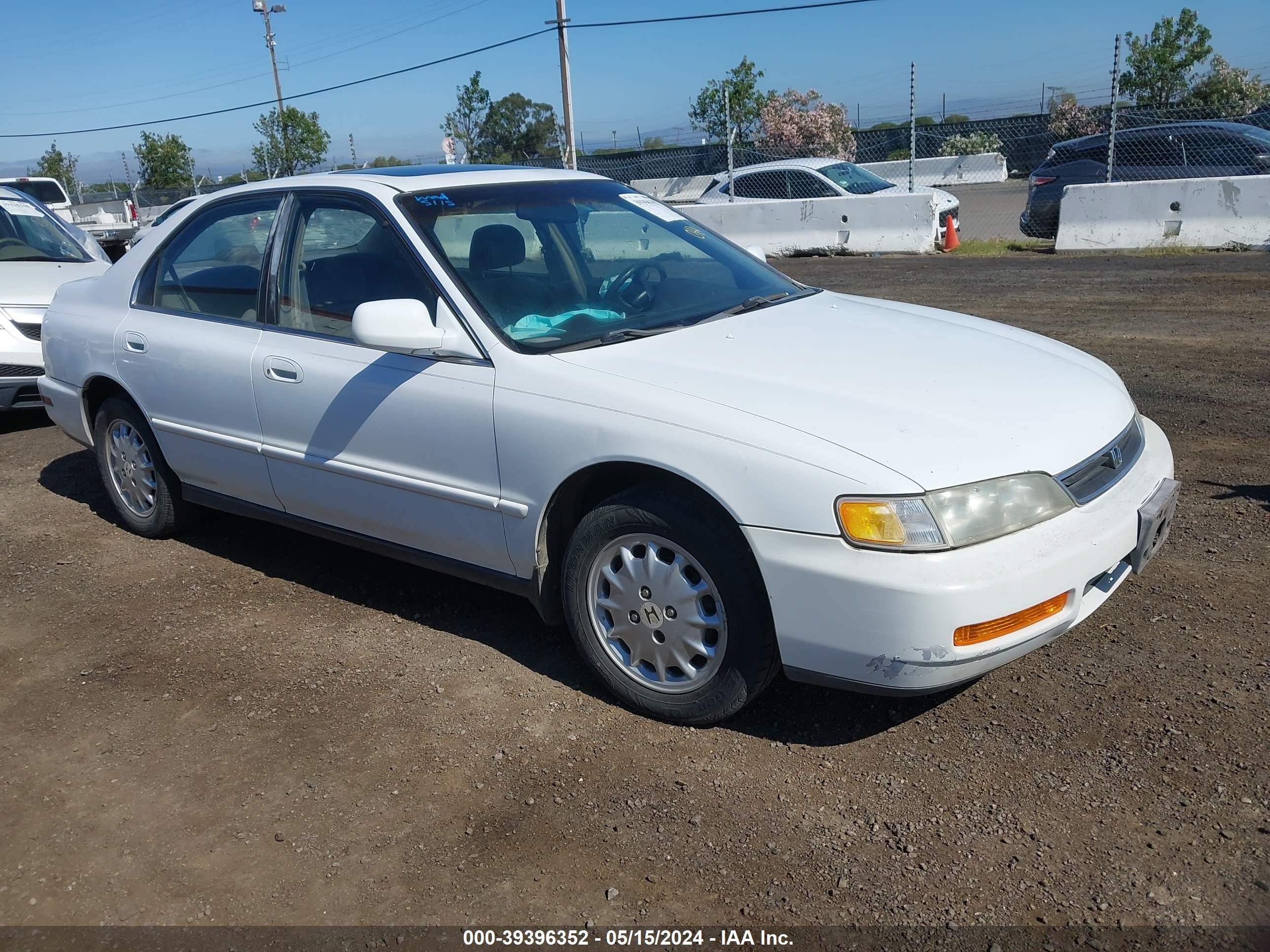 HONDA ACCORD 1996 1hgcd5658ta052946