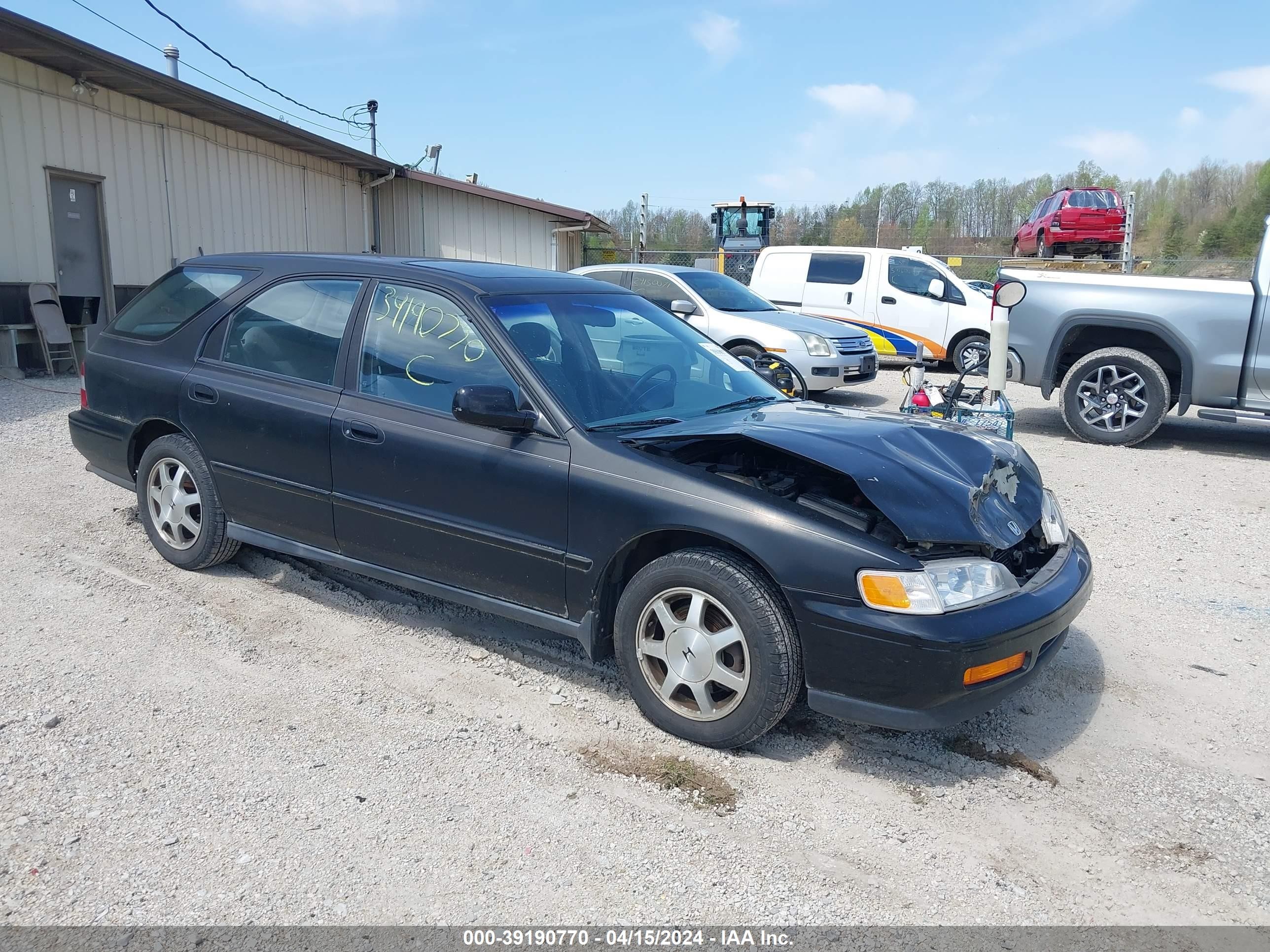 HONDA ACCORD 1995 1hgce1896sa004947