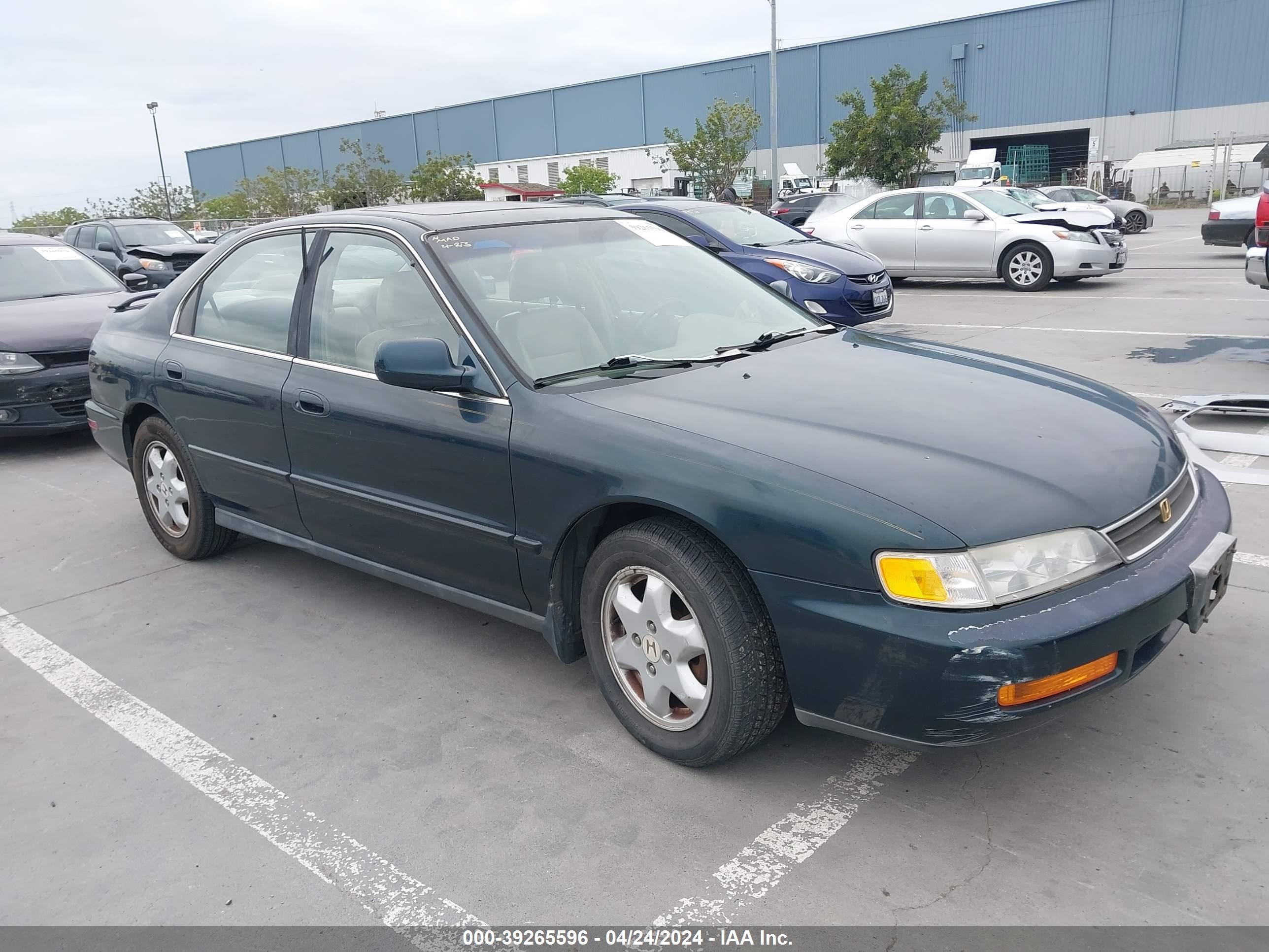 HONDA ACCORD 1996 1hgce667xta015160