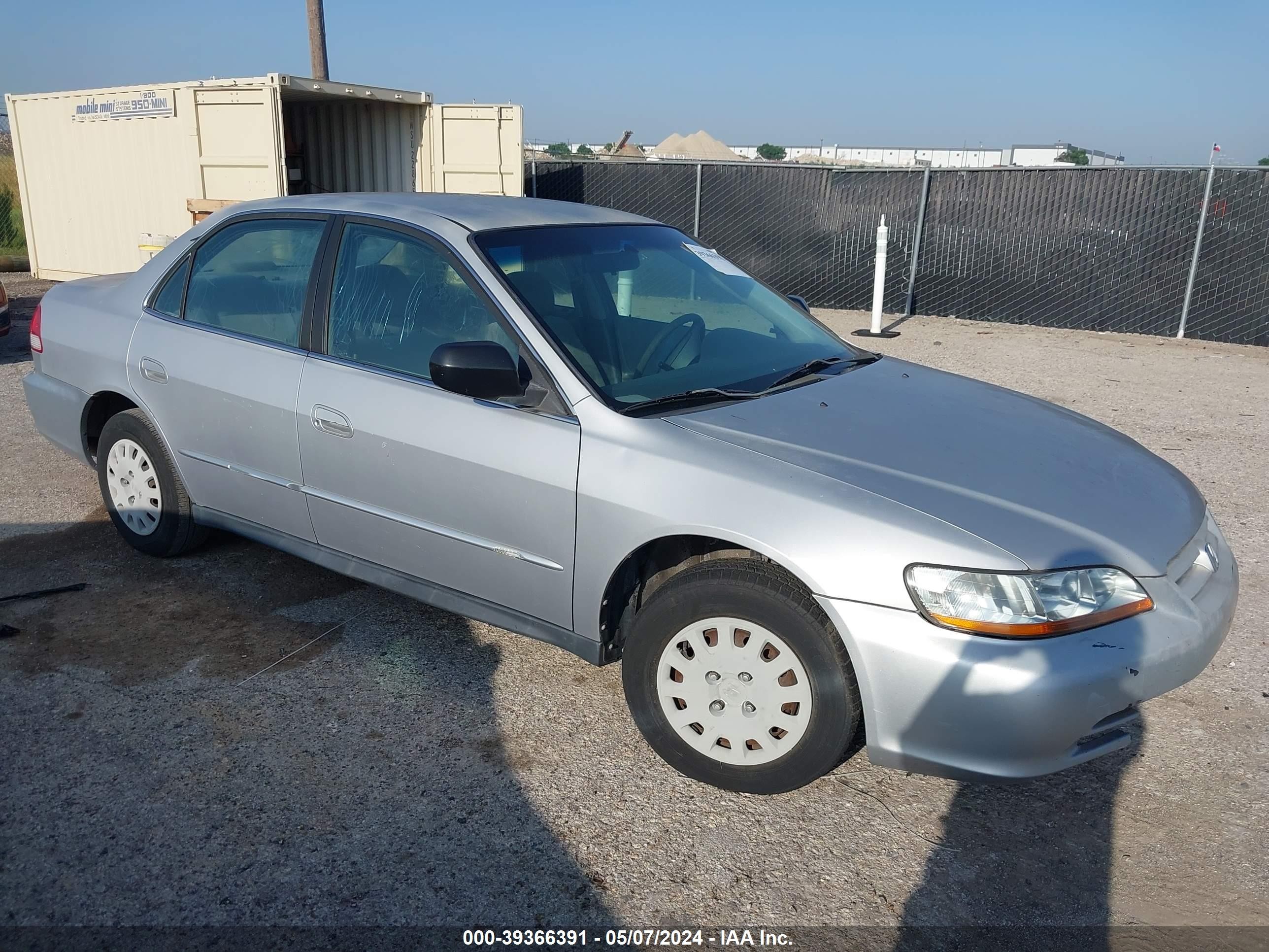 HONDA ACCORD 2001 1hgcf86611a128329